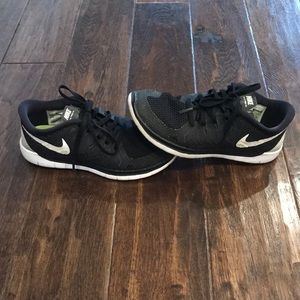 Boys Nike FreeRN 5.0 size 5Y